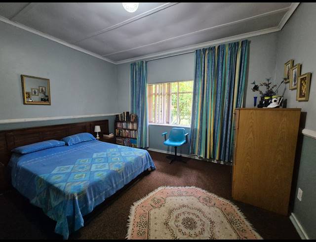 6 BEDROOM HOUSE FOR SALE IN THREE RIVERS